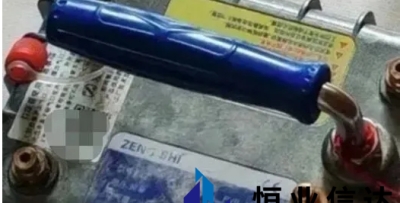 见证了高科技时代，墙体里水管漏水检测仪器。